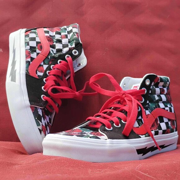 Vans Customs: 'Off the Wall', Roses - Picture 12 of 14